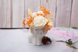 Bouquet de fondants parfumés dans son vase fait main